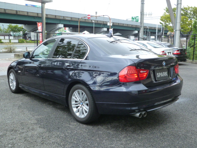 325i LCI ワンオーナー　後期モデル　バックカメラ車両画像07