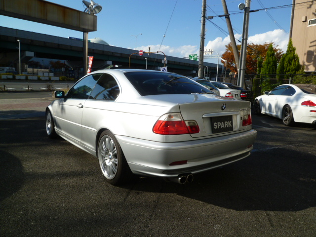 ３３０ci ブラックレザーシート　ガラスサンルーフ　メモリーナビ　車両画像07