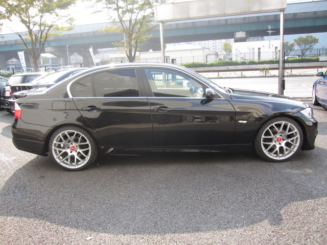 320i  BEAMコンプリートStⅡ　ブラックレザーシート　純正HDDナビ車両画像04