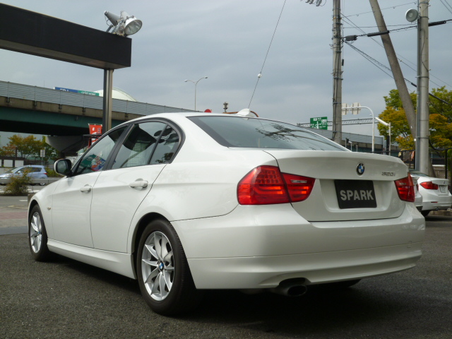 320i LCI　ワンオーナー　アルピンホワイト　HDDナビ　HIDライト　期間限定車両画像07