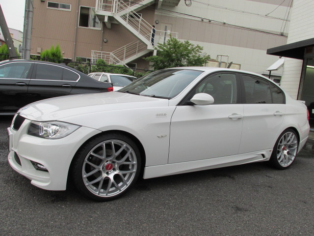 320i 25thアニバーサリーエディションＢＥＡＭコンプリートカーＳｔⅡ　コンフォートアクセス車両画像04