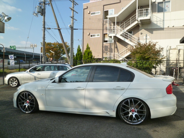 320i 後期LCI　ハイライン　BEAMコンプリートStⅡ　ブラックレザー地デジバックカメラ車両画像04