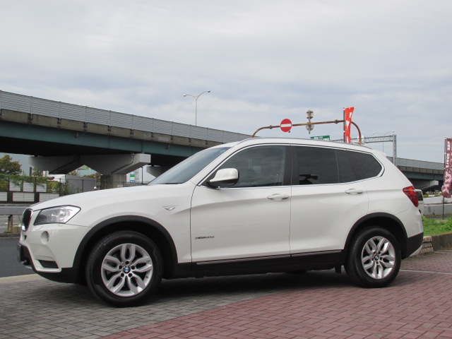 X3 xDrive20d ハイライン ブラックレザー ワンオーナー ウッドパネル 全周囲カメラ車両画像08