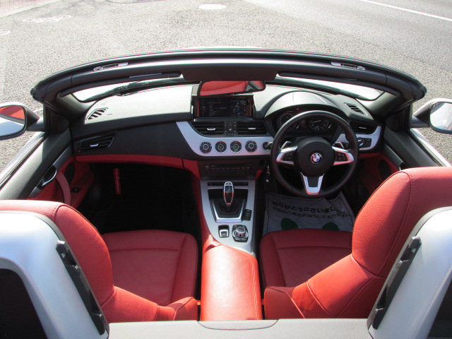 Z4 sDrive 20i 赤レザーシート ワンオーナー パドルシフト Pシート車両画像12
