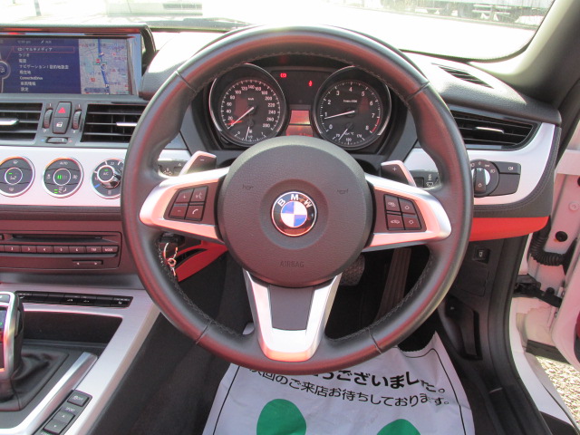 Z4 sDrive 20i 赤レザーシート ワンオーナー パドルシフト Pシート車両画像13