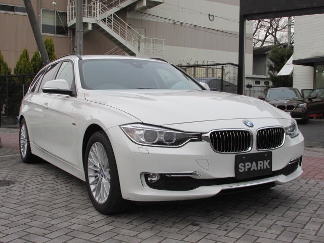 320d ツーリング ラグジュアリー ワンオーナー ブラウンレザー パワーリアゲート車両画像03