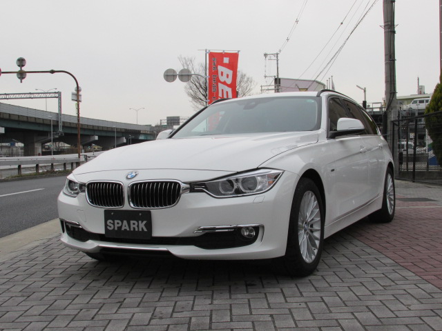 320d ツーリング ラグジュアリー ワンオーナー ブラウンレザー パワーリアゲートの画像