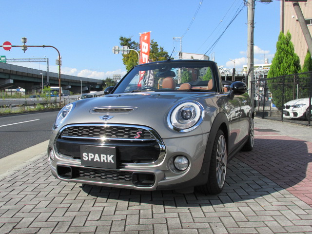 MINI コンバーチブル クーパーＳ ユアーズ幌 OP18インチアルミ ブラウンレザー車両画像01