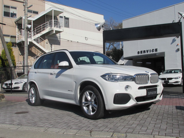 X5 XDrive40e Mスポーツ パノラマＳＲ セレクトパッケージ ブラックレザー車両画像03