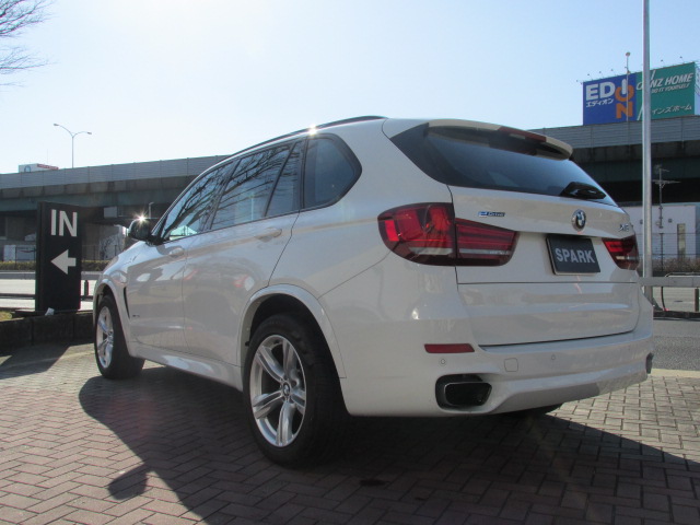 X5 XDrive40e Mスポーツ パノラマＳＲ セレクトパッケージ ブラックレザー車両画像07