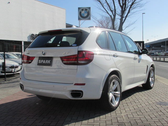 X5 XDrive40e Mスポーツ パノラマＳＲ セレクトパッケージ ブラックレザー車両画像05