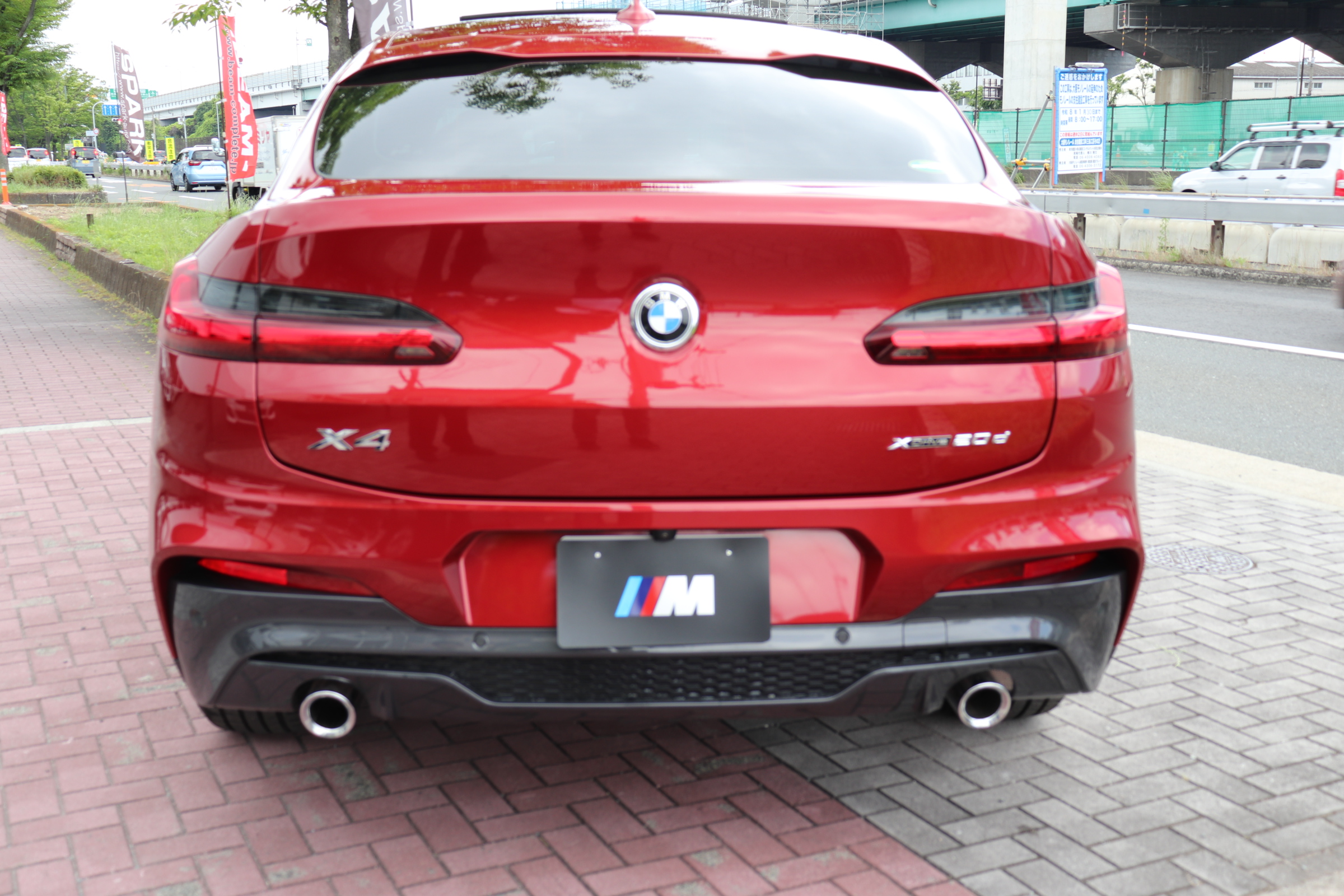X4 xDrive 20d Mスポーツ Pサンルーフ インディビジュアルホワイトレザー ACC車両画像06