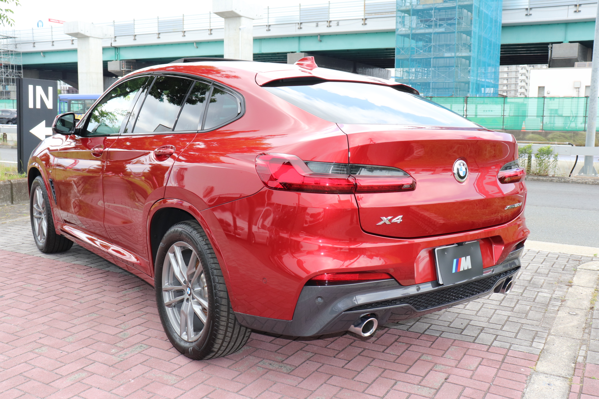 X4 xDrive 20d Mスポーツ Pサンルーフ インディビジュアルホワイトレザー ACC車両画像07