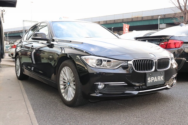 320d ラグジュアリー　ベージュレザーシート　ナビ　DVD　ミュージックサーバー車両画像03