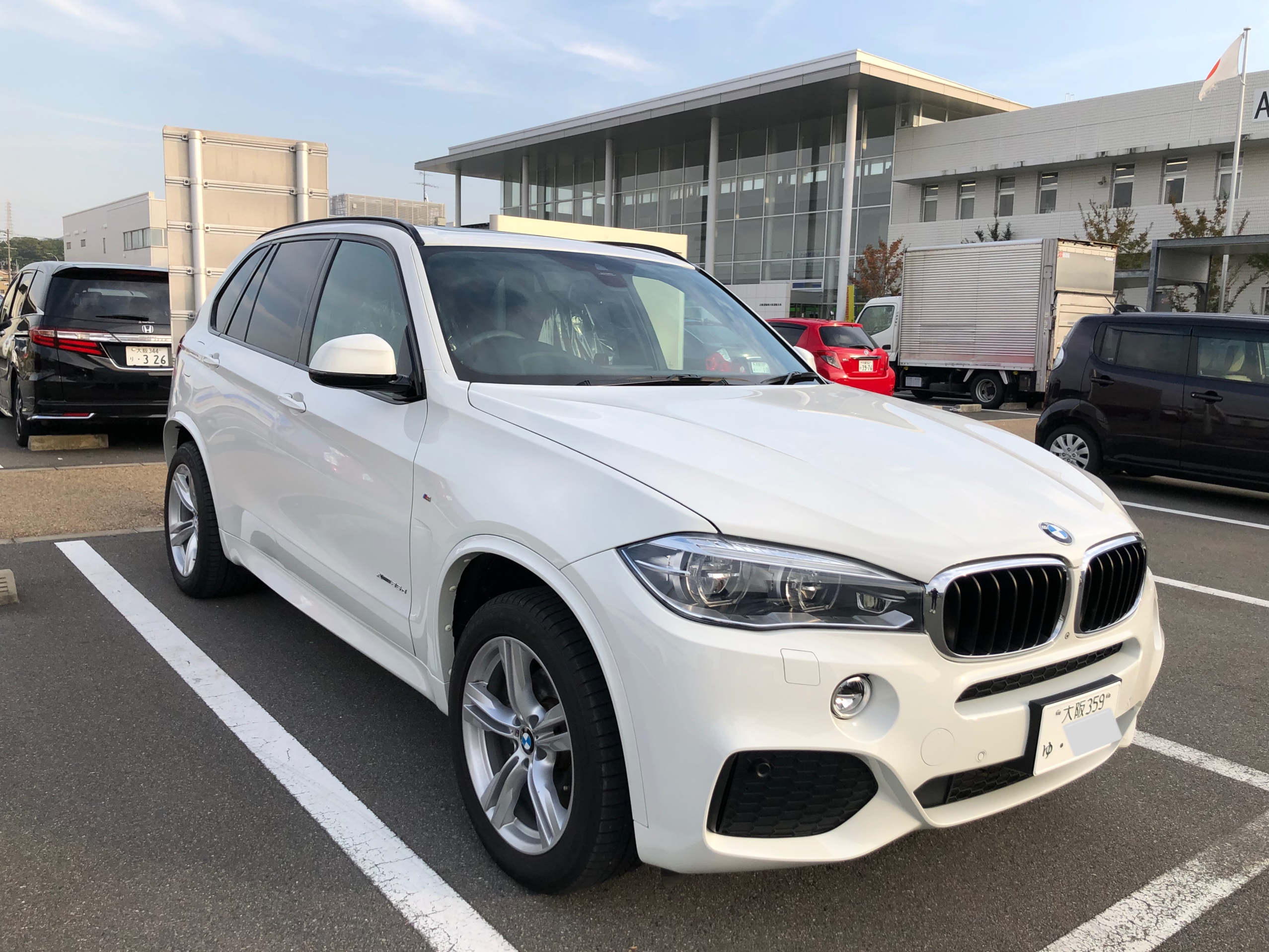 東大阪市 中〇様 BMW F15 X5 xDrive 35d Mスポーツ 登録完了しました☆ BMW中古車専門店