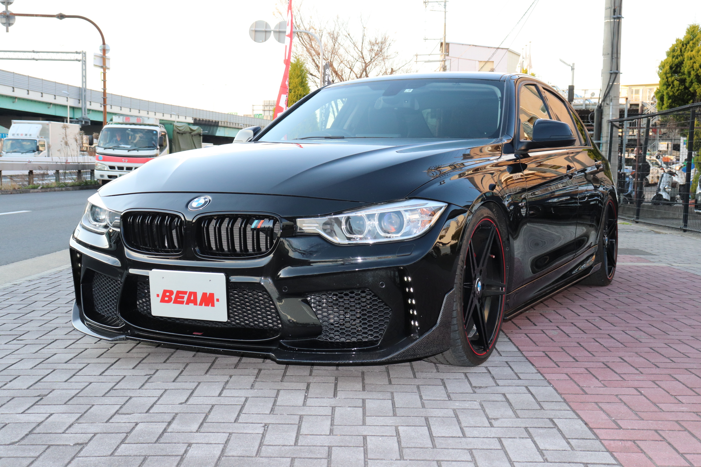 320i スポーツ　BEAMコンプリートカー　ブラックAW車両画像01