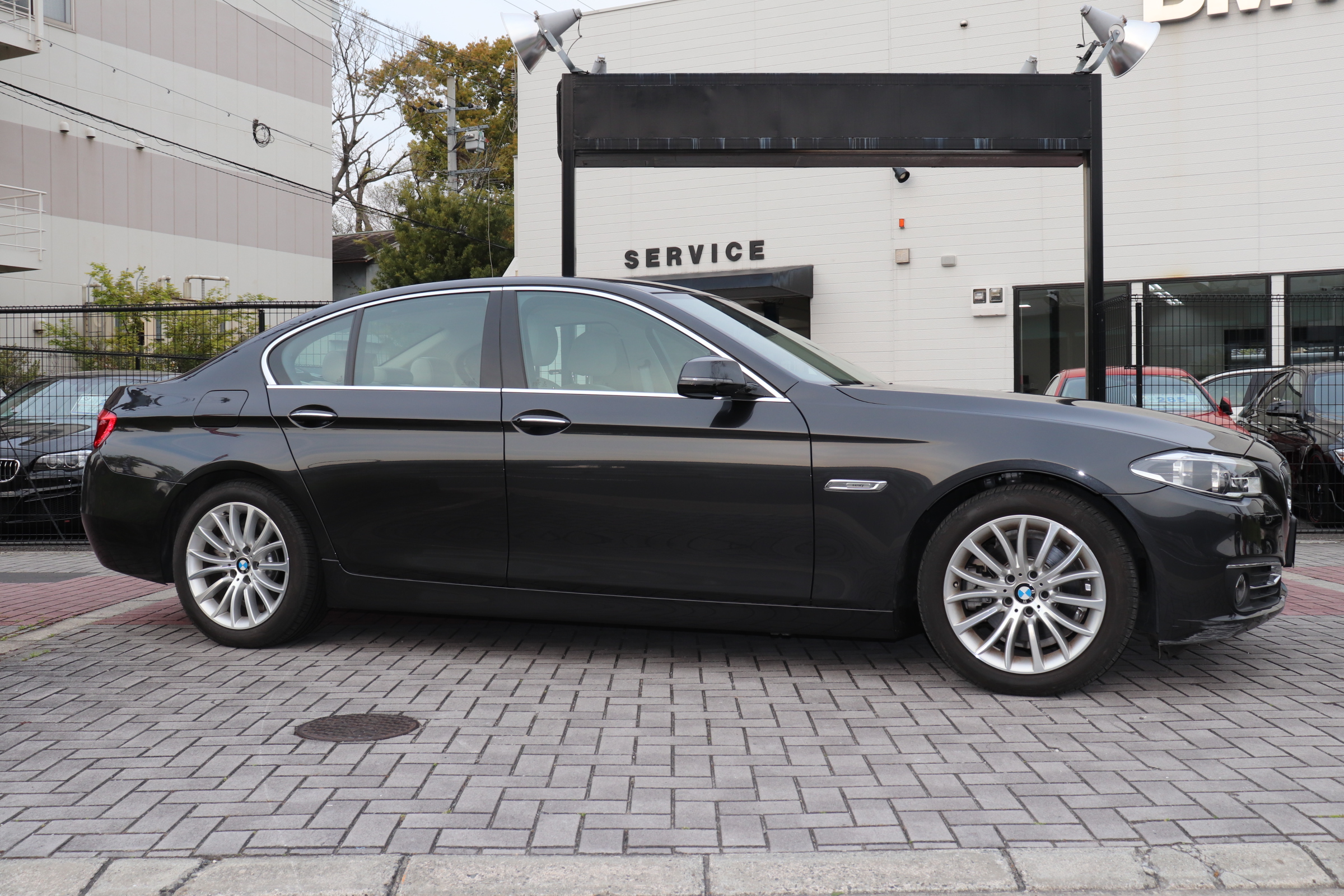 528i ラグジュアリー LEDヘッドライト マルチディスプレイメーター ワンオーナー車両画像04