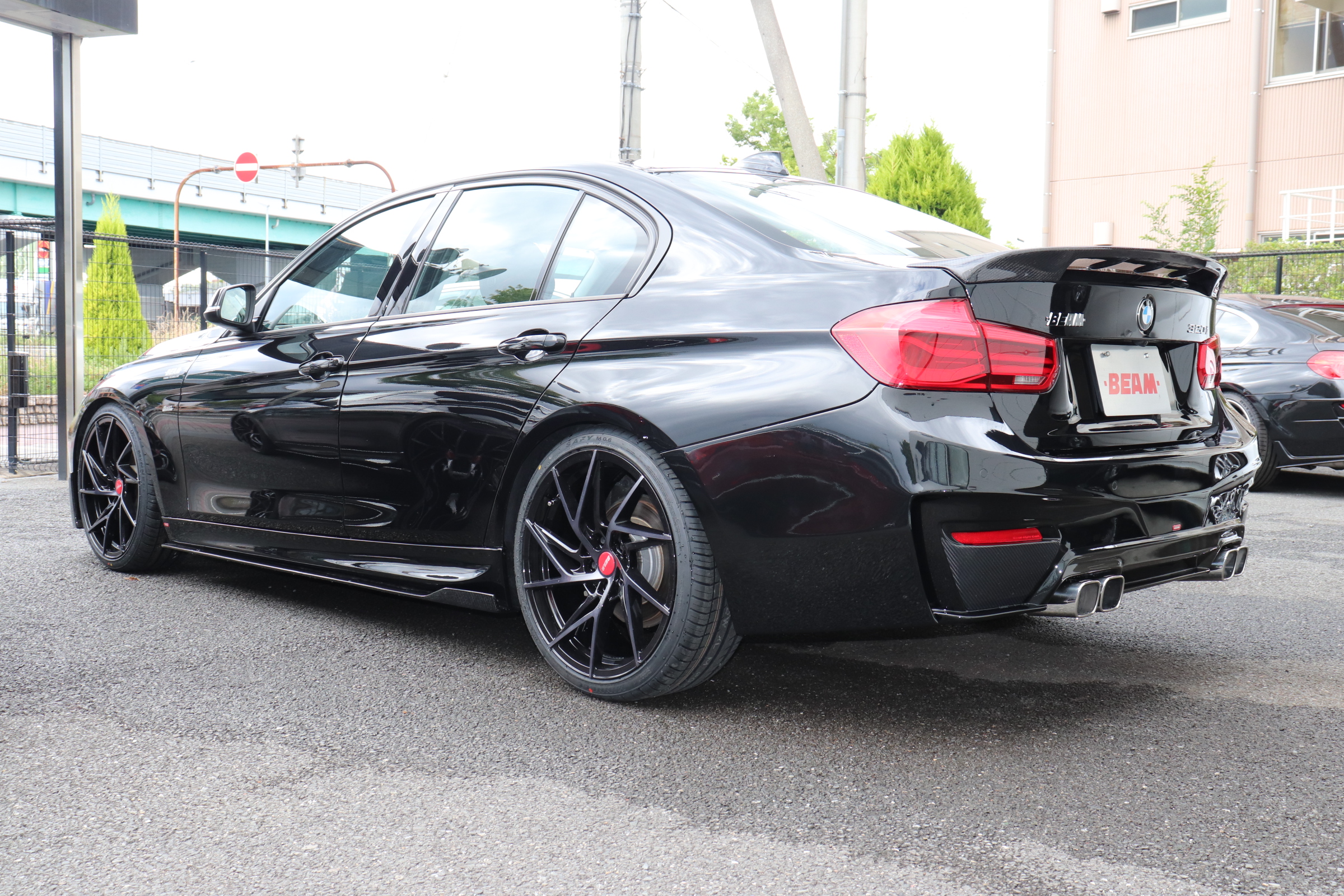 BMW F30 320d 入庫情報☆ BMW中古車専門店スパークオート