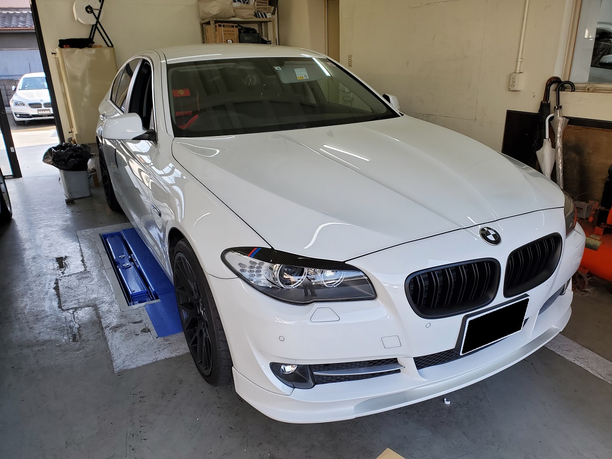 豊中市I様 BMW F10 523d ダウンサス取付 - BMW中古車専門店