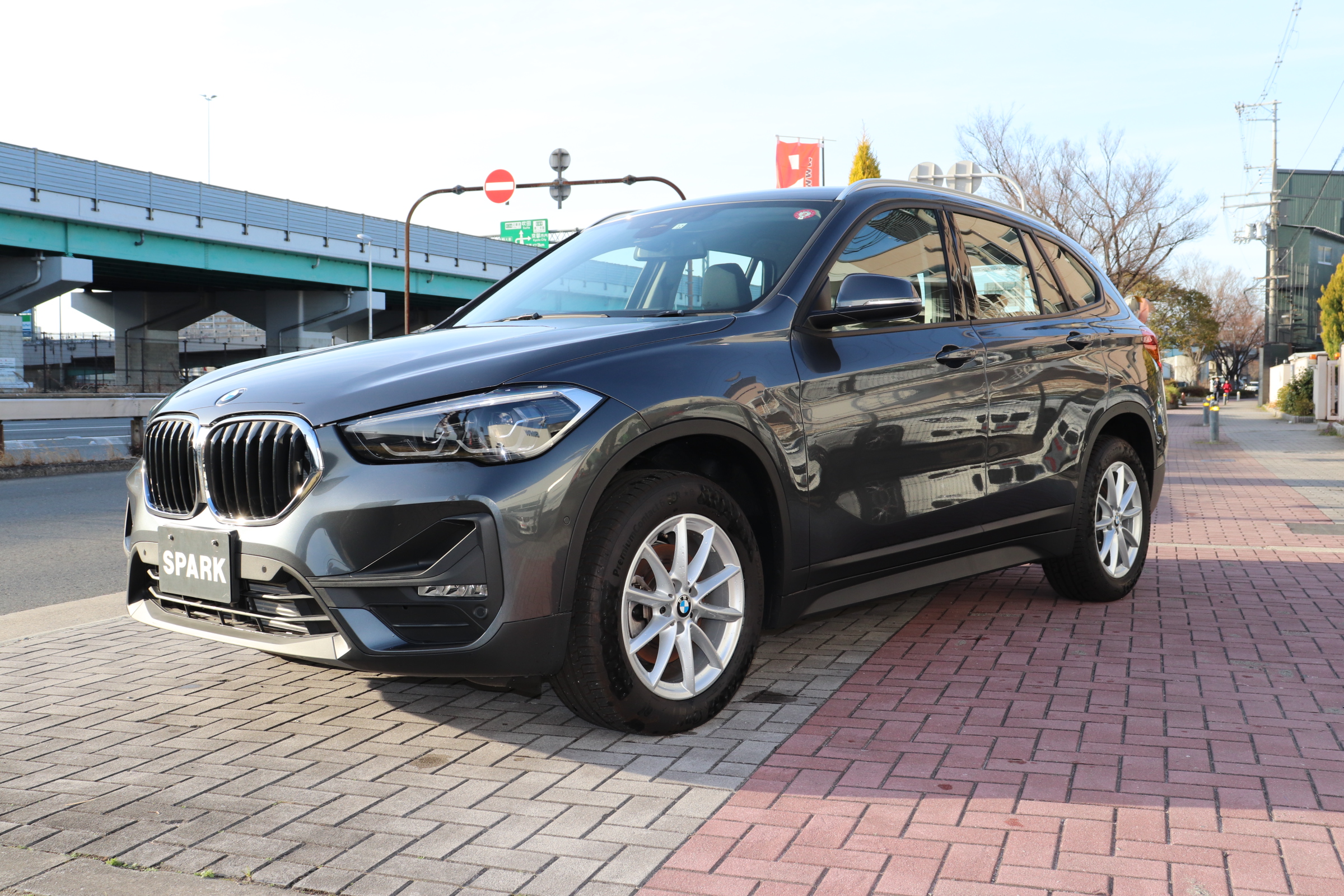 X1 xDrive 18d インテリジェントセーフティー　バックカメラ　アンビエントライト車両画像07