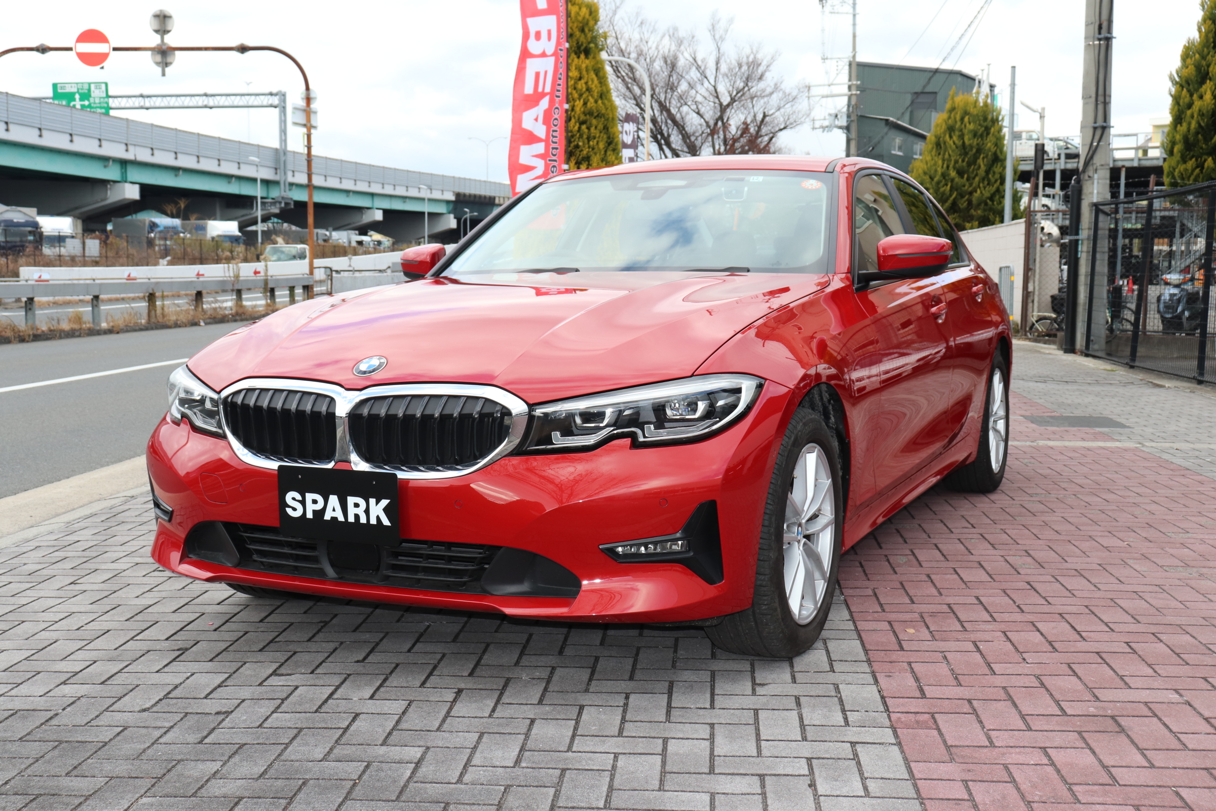 Bmw中古車専門店スパークオート スパークオートは東大阪市のbmw中古車専門店です