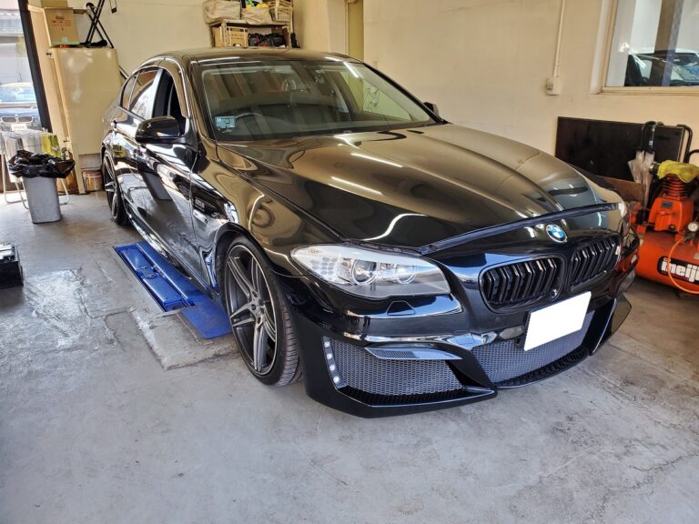 豊中市I様 BMW F10 528i BEAMｺﾝﾌﾟﾘｰﾄ オイル漏れ修理 BMW中古車専門店スパークオート