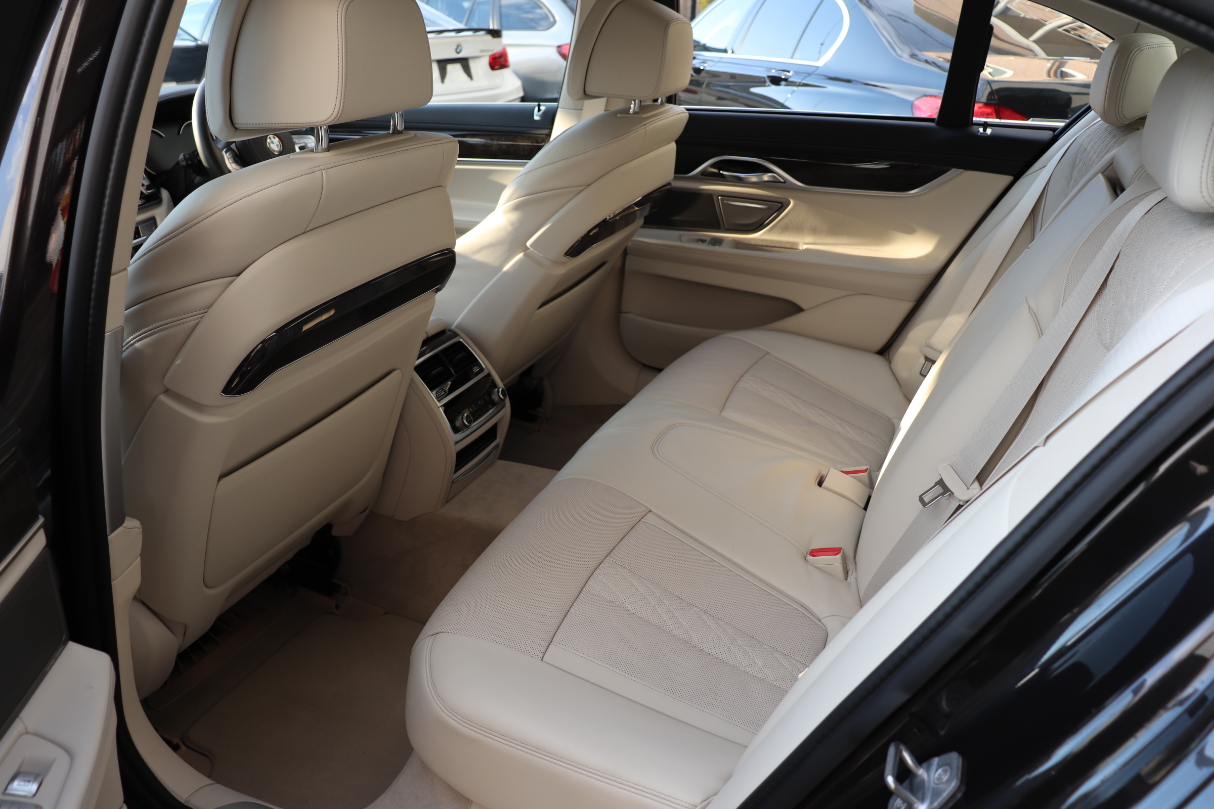 740i サンルーフ HUD ベージュレザー マッサージシート ハーマンカードン車両画像14