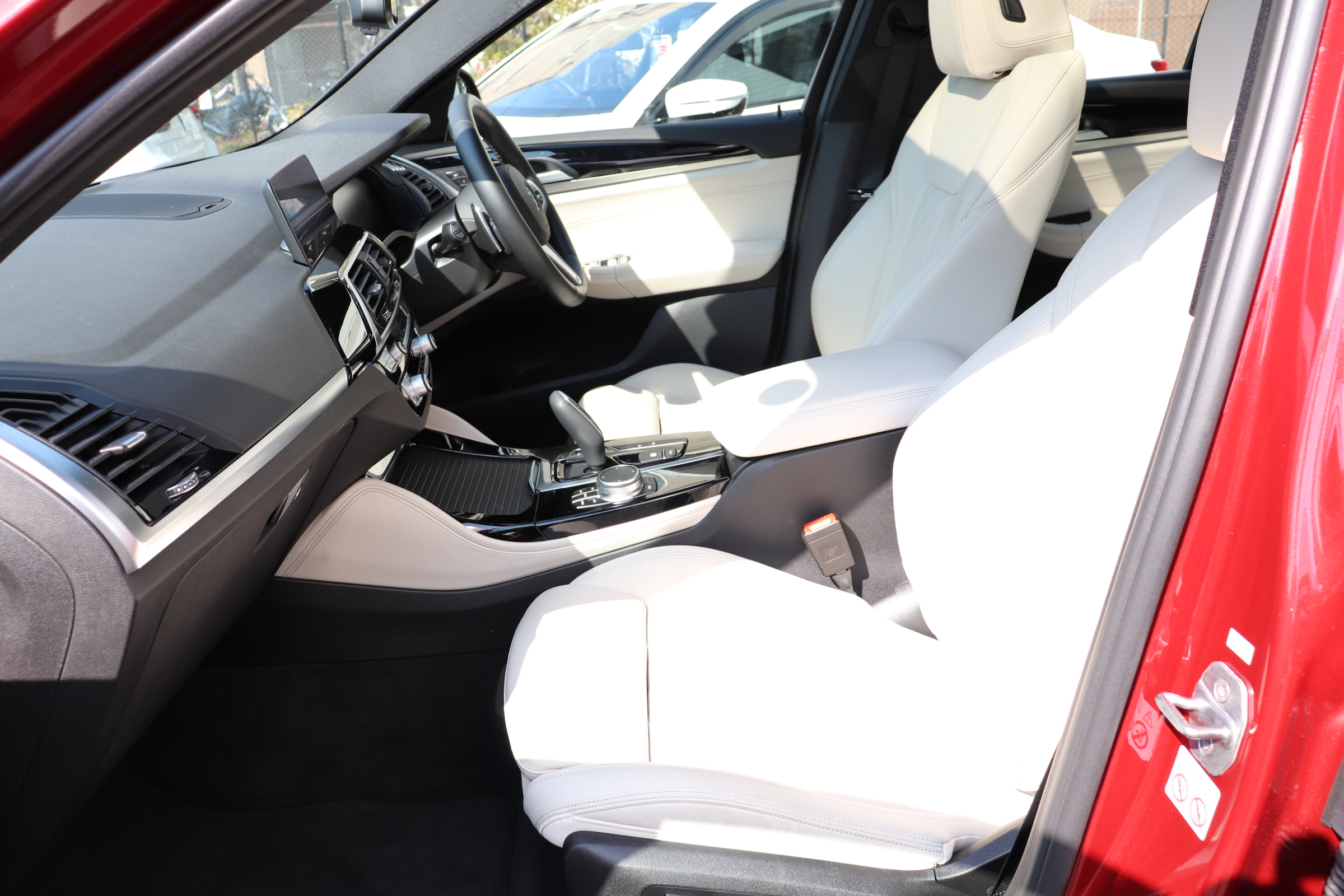 X4 xDrive 20d Mスポーツ ワンオーナー サンルーフ ホワイトレザー フルセグ ACC車両画像13