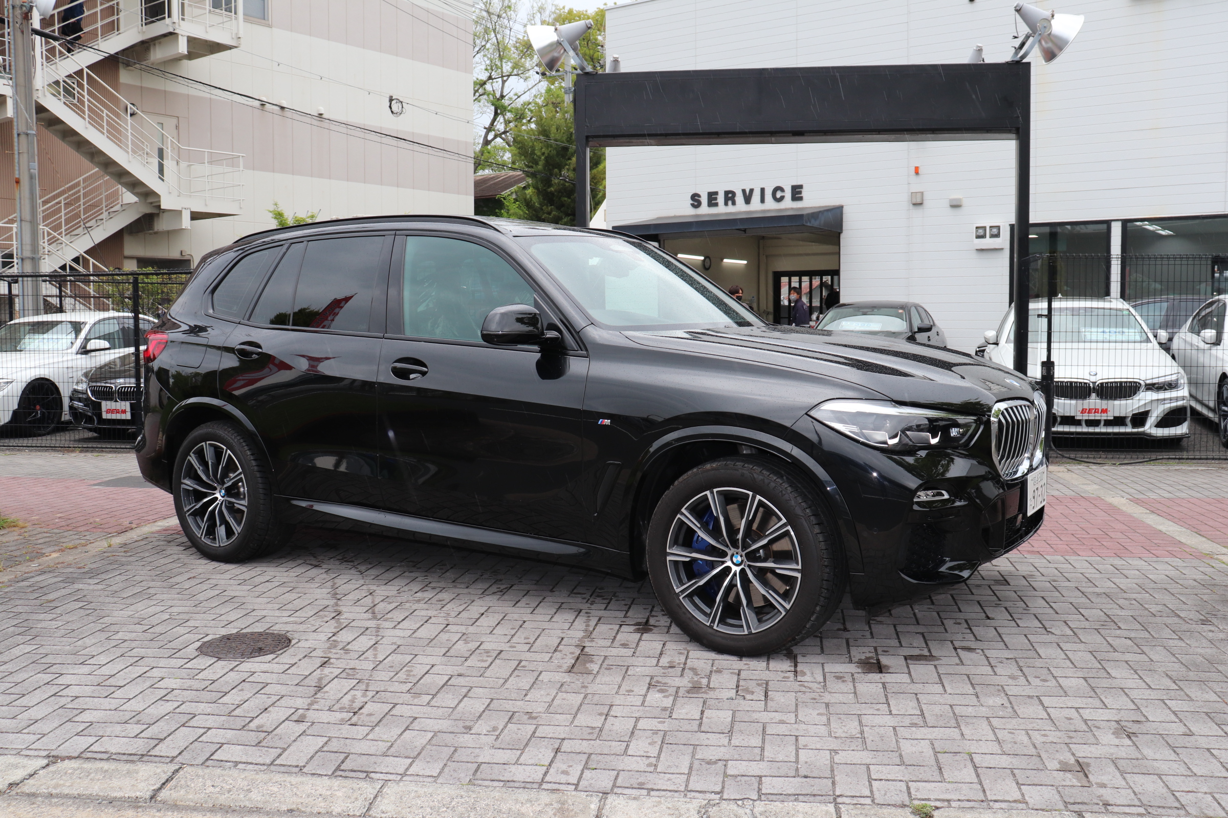 X5 xDrive 35d Mスポーツ パノラマサンルーフ ブラックレザー車両画像04