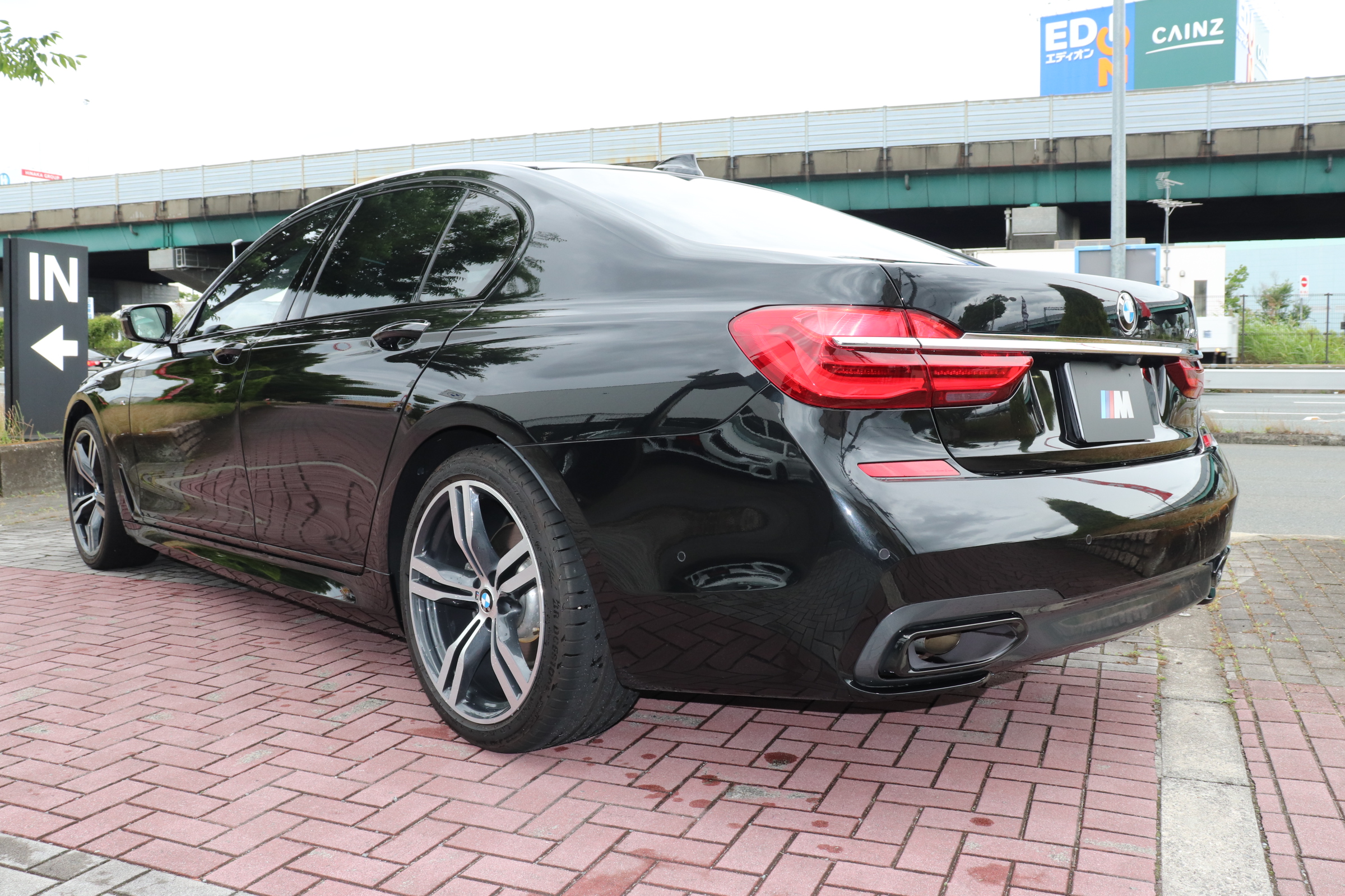 740i Mスポーツ ワンオーナー ブラックレザー サンルーフ車両画像07