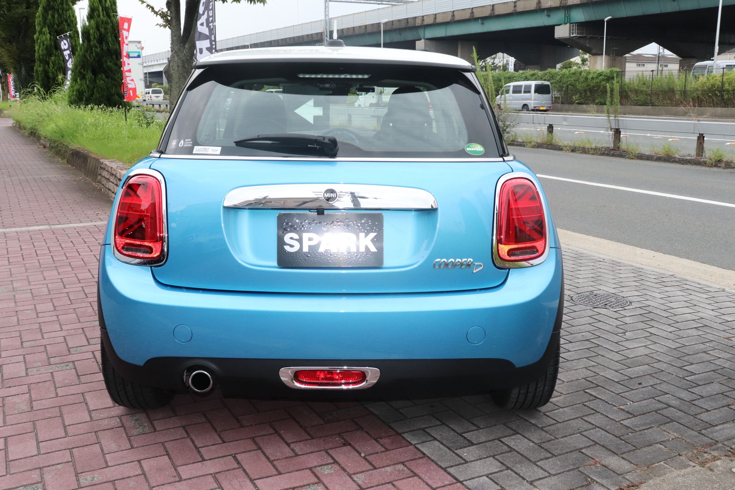 MINI クーパーD 3DR 後期モデル ペッパーP 18インチAW車両画像06