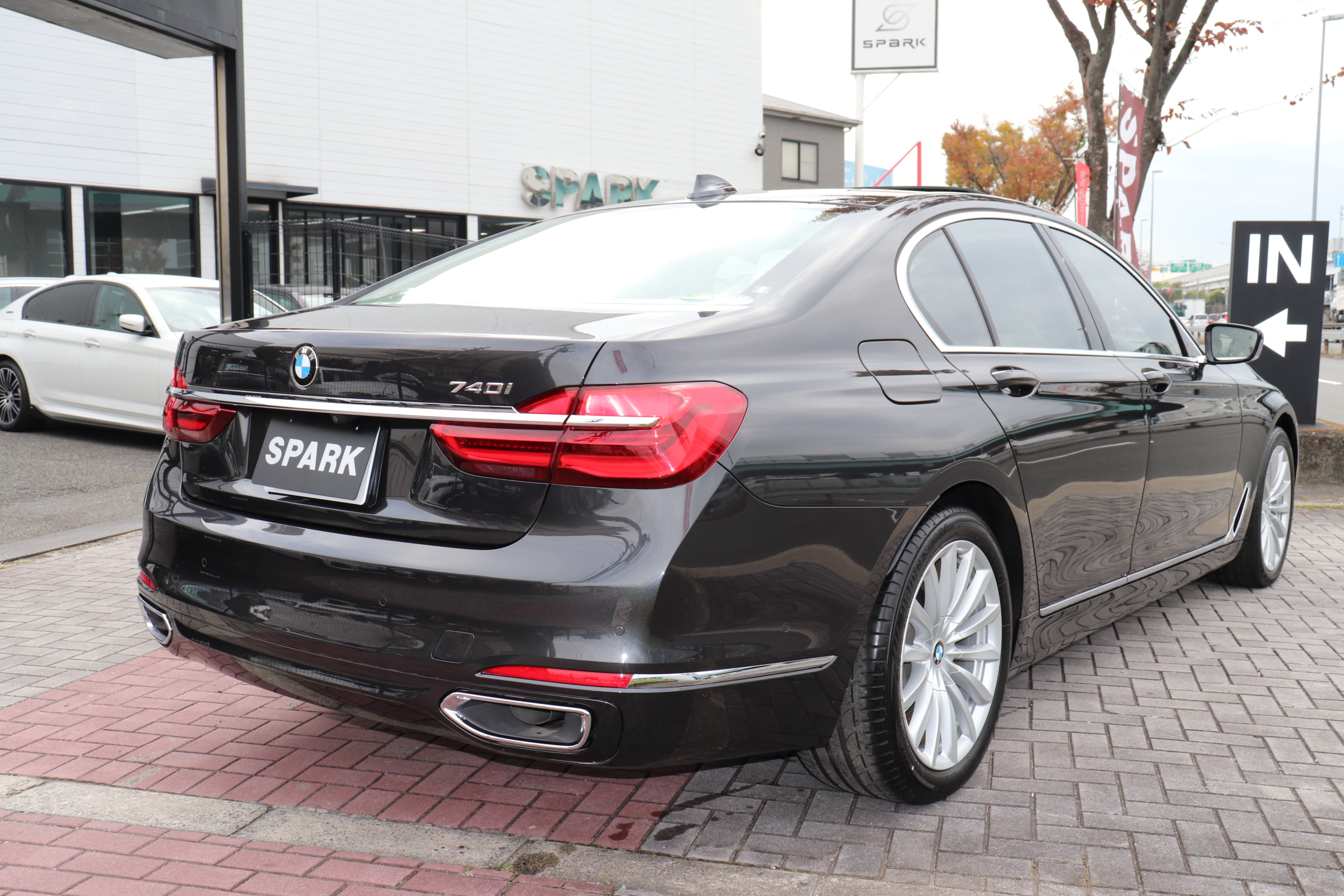 740i サンルーフ HUD ベージュレザー マッサージシート ハーマンカードン車両画像05