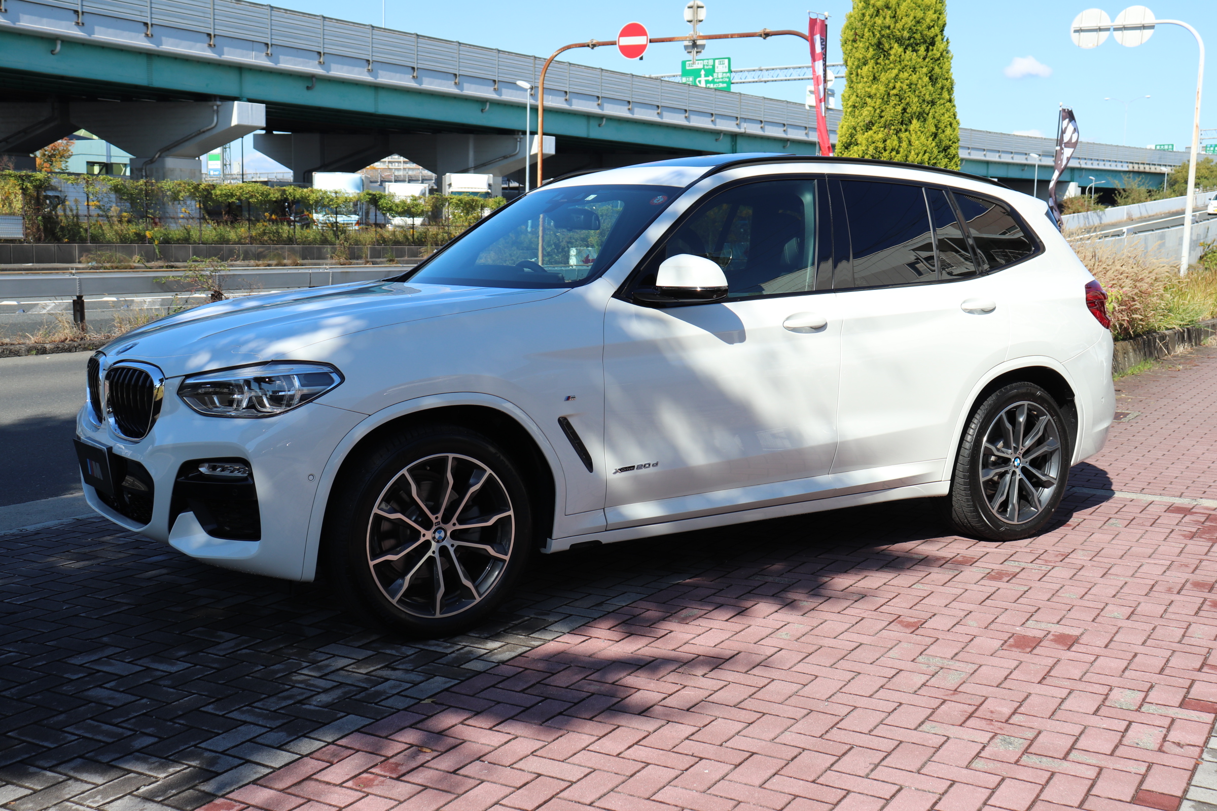 X3 xDrive 20d Mスポーツ 黒革 SR アンビエントライト ハーマンカードン車両画像08