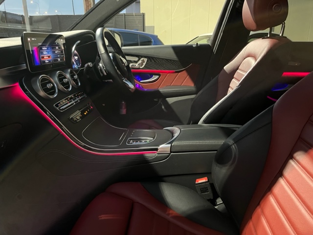 GLC220ｄ 4マチック AMGライン 後期 ワンオーナー レザーＥＸＣパッケージ 赤×黒革車両画像14