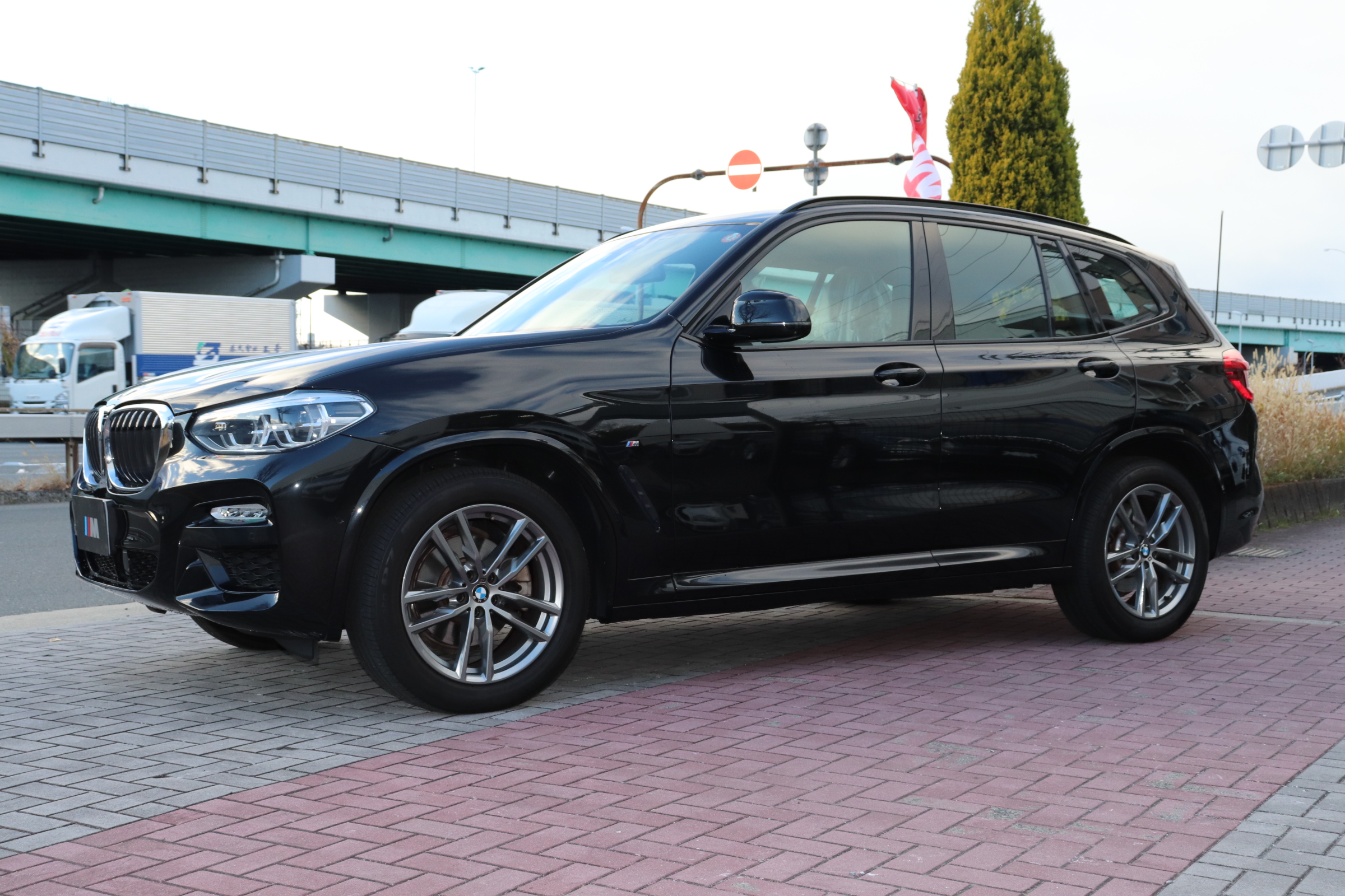 X3 xDrive20d Mスポーツ 4WD ワイヤレス充電 オートリアゲート車両画像08