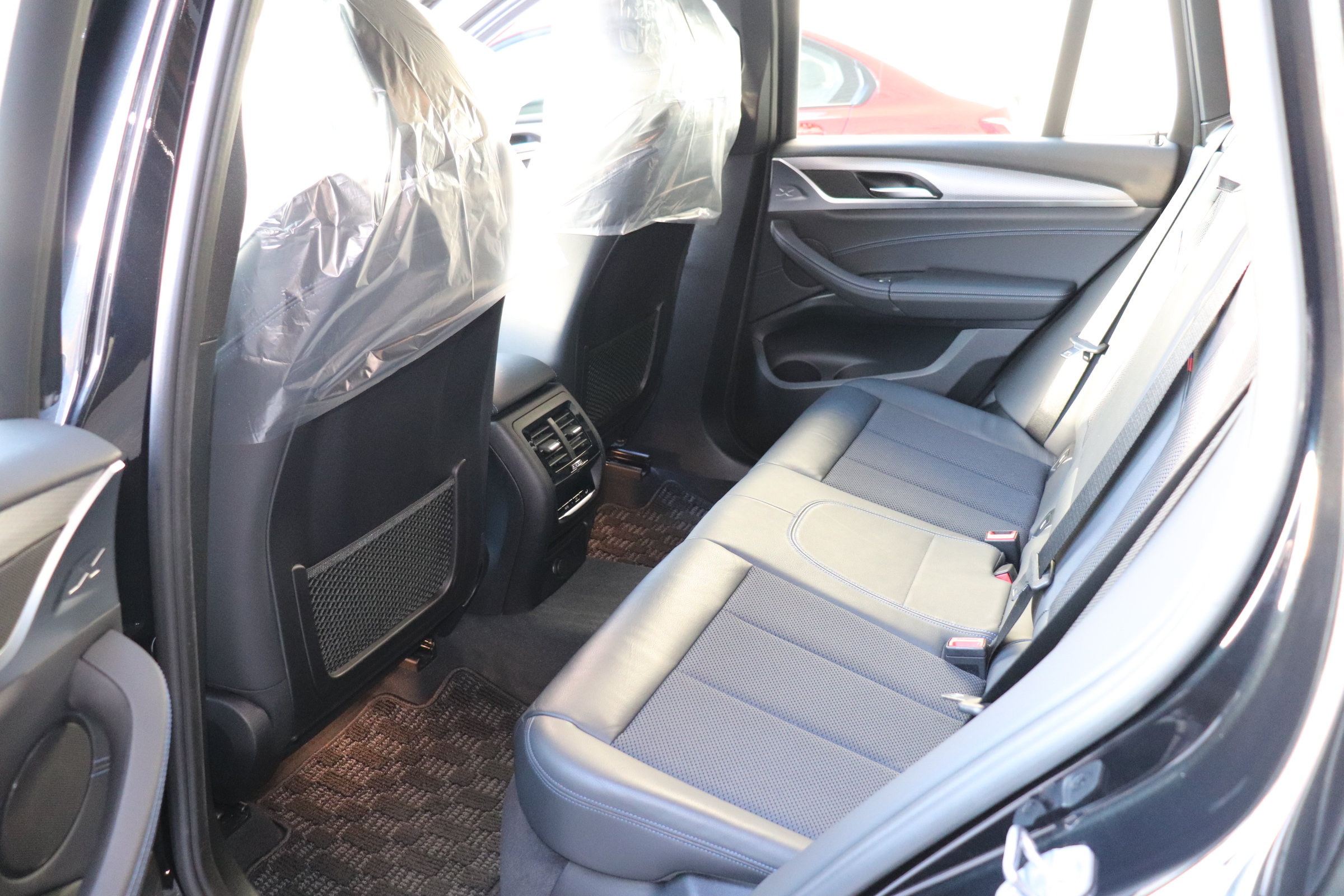 X3 xDrive20d Mスポーツ 4WD ワイヤレス充電 オートリアゲート車両画像14