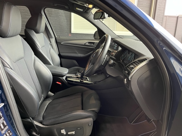 X3 xDrive20d Mスポーツ 4WD ワンオーナー ワイヤレス充電 オートリアゲート シートヒーター車両画像07