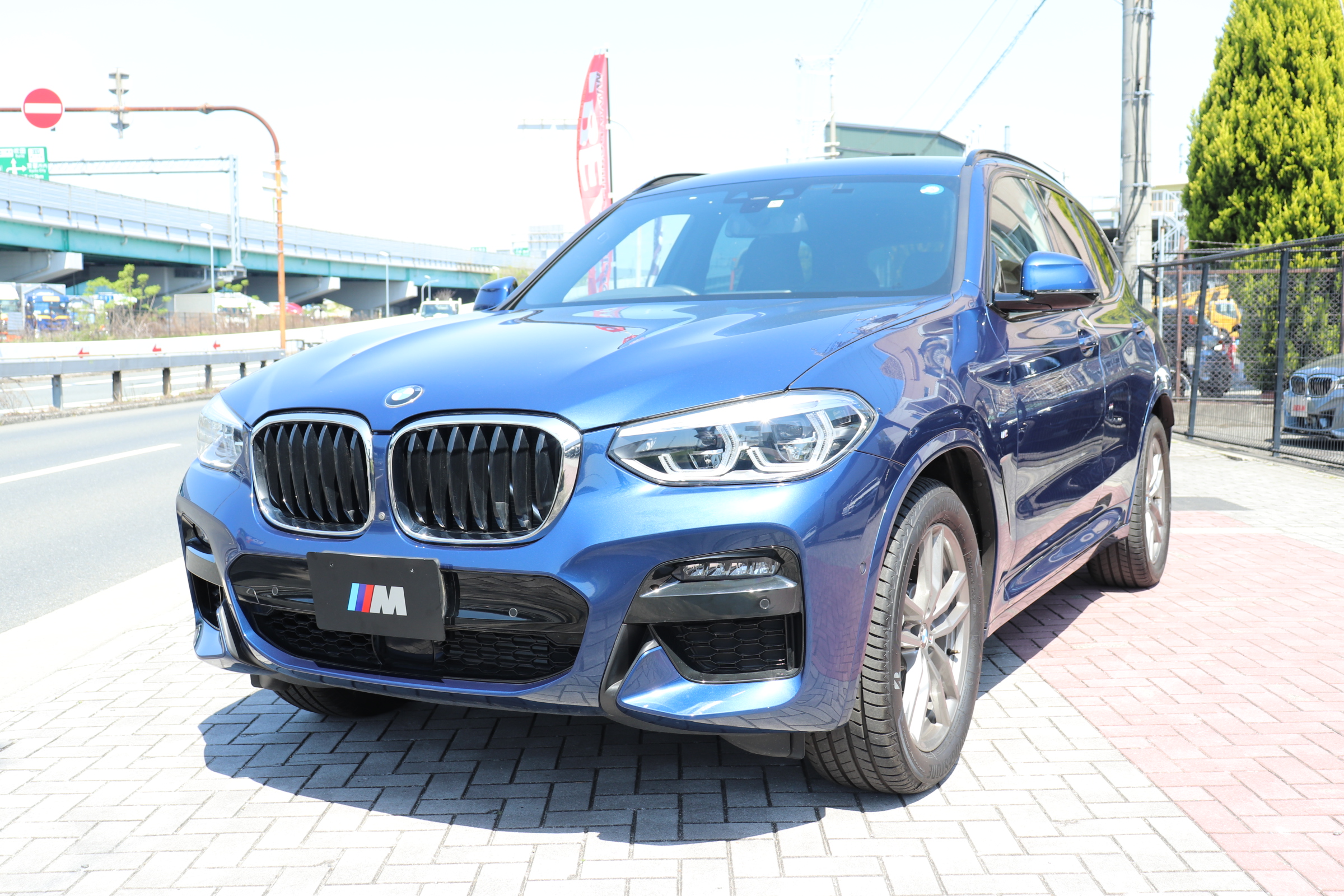 X3 xDrive20d Mスポーツ 中期モデルライブコックピット 黒革 ワンオーナー車両画像01