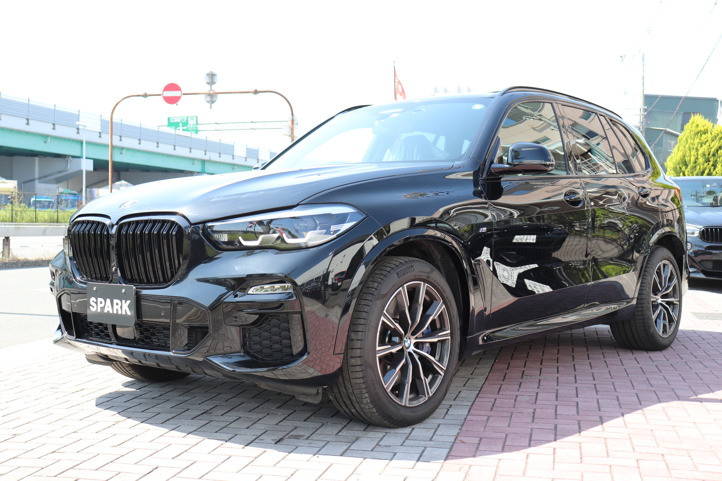 X5 xDRive35d  Mスポーツ　パノラマサンルーフ　ブラックレザーシート車両画像09