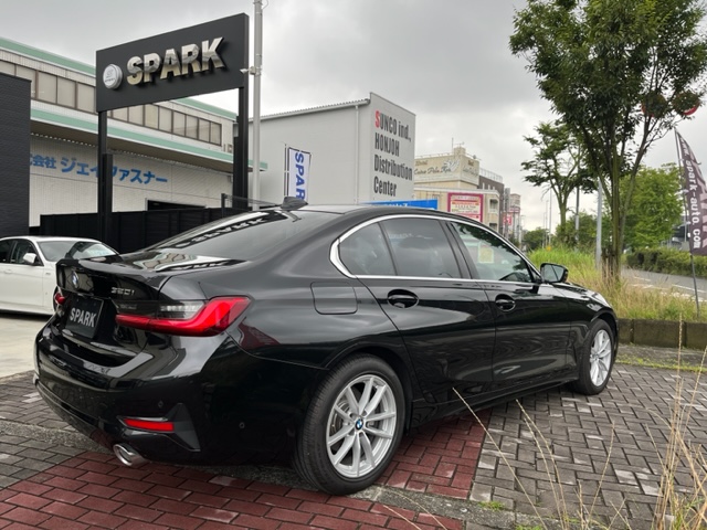 320i 首都圏100台限定ピュアエレガンス モカレザー シートヒーター オートトランク 全周囲カメラ車両画像07