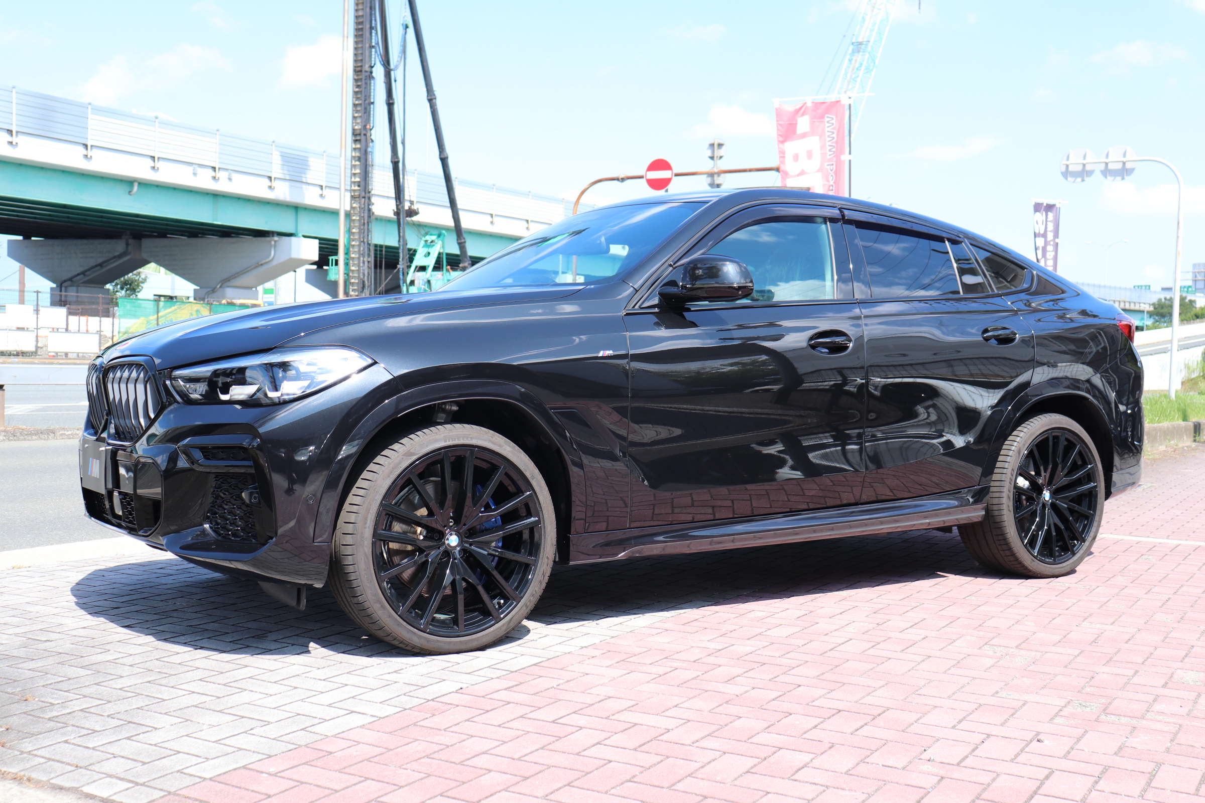 X6 ｘDrive 35d Mスポーツ コンフォート＆プラスP　OP22インチ　パノラマSR車両画像08