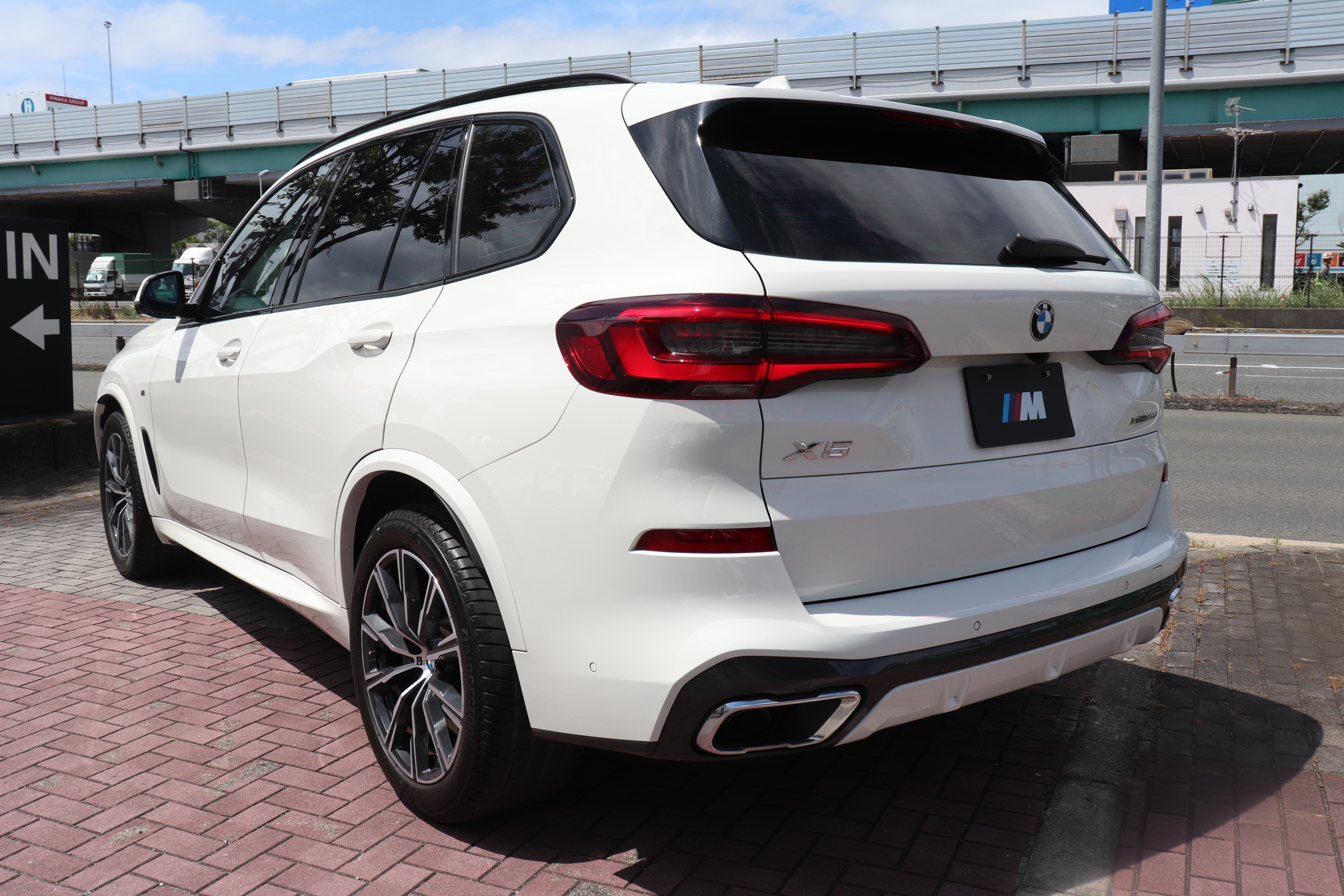 X5 xDrive 35d Mスポーツ プラスパッケージ サンルーフ ハーマンカードン車両画像06