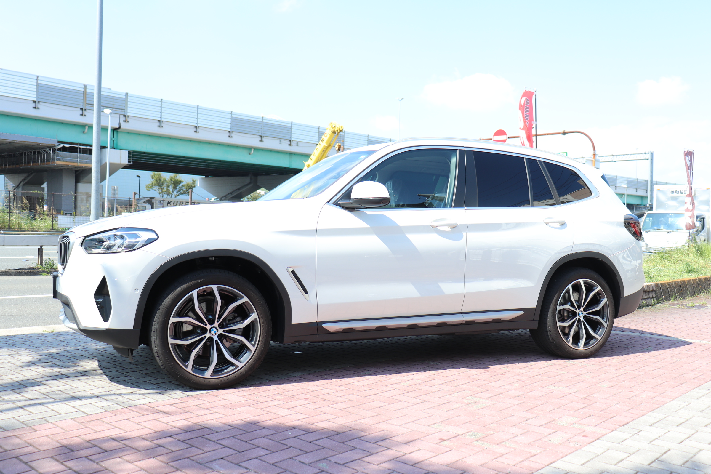 X3 xDrive20d ワンオナ レザーP パノラマSR OP20インチ ジェスチャーC車両画像08