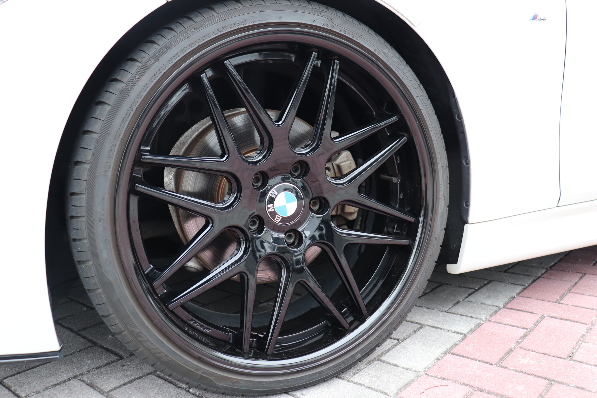 318i Mスポーツ 20インチホイール フロントリップ ローダウン車両画像11
