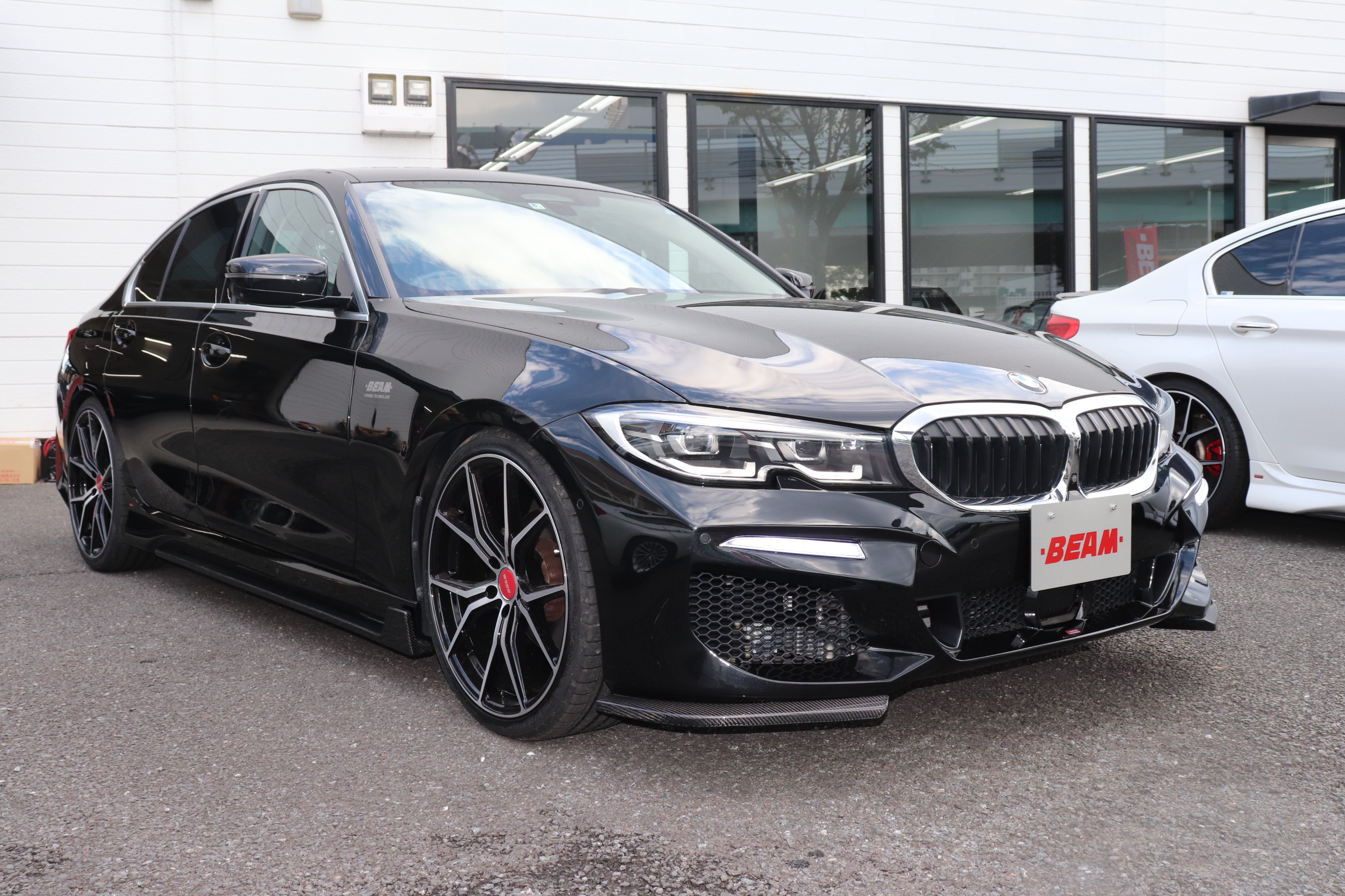 320d xDrive BEAMコンプリートカー ワンオナ 全周囲カメラ オートランク車両画像03