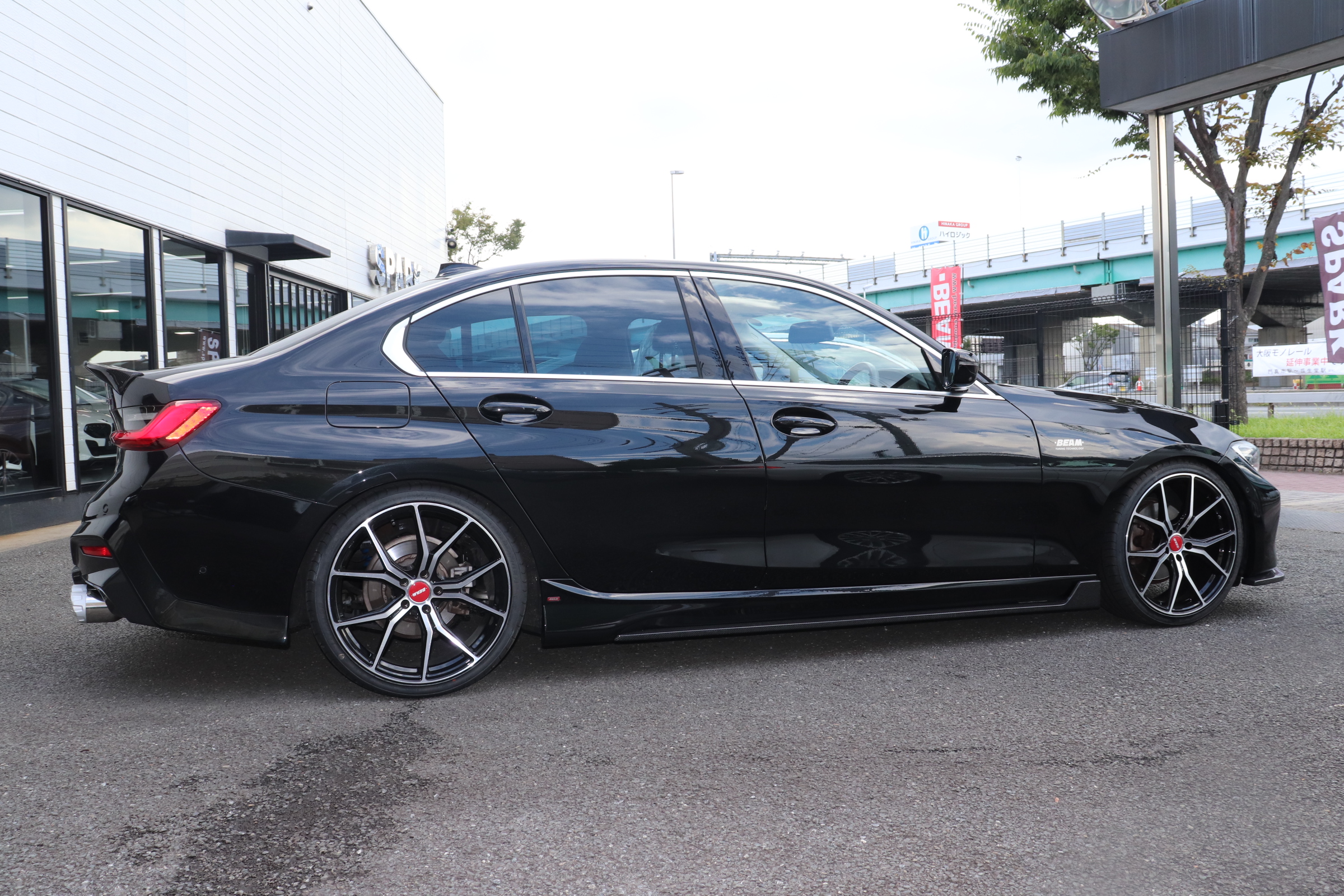 320d xDrive BEAMコンプリートカー ワンオナ 全周囲カメラ オートランク車両画像04