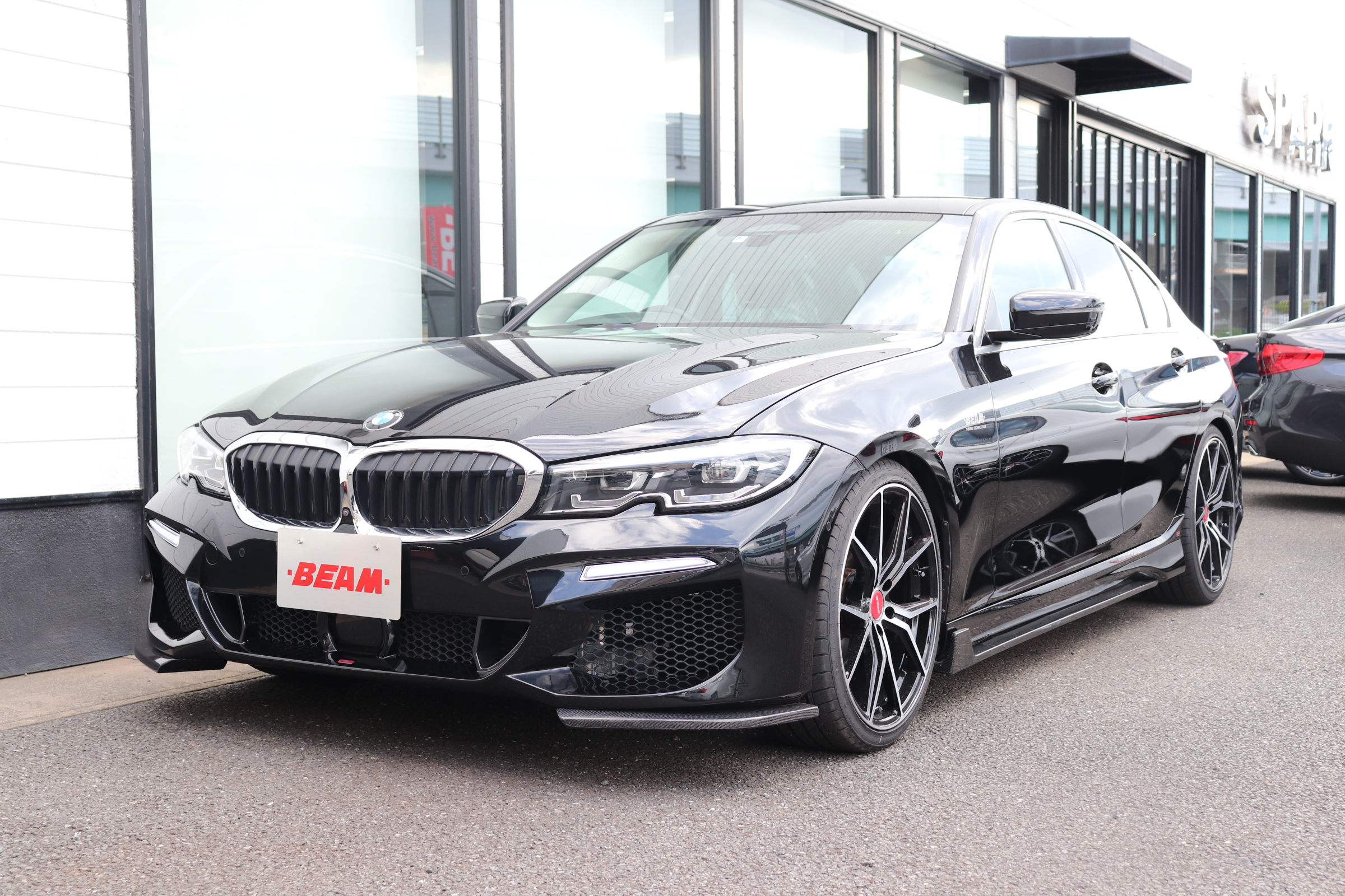 320d xDrive BEAMコンプリートカー ワンオナ 全周囲カメラ オートランクの画像