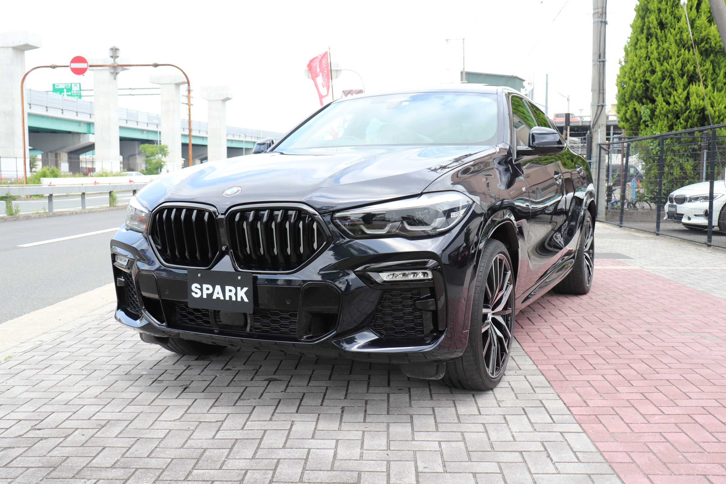 X6 xDrive35d Mスポーツ コンフォート＆プラスP 22インチAW カーボントリム 黒革の画像