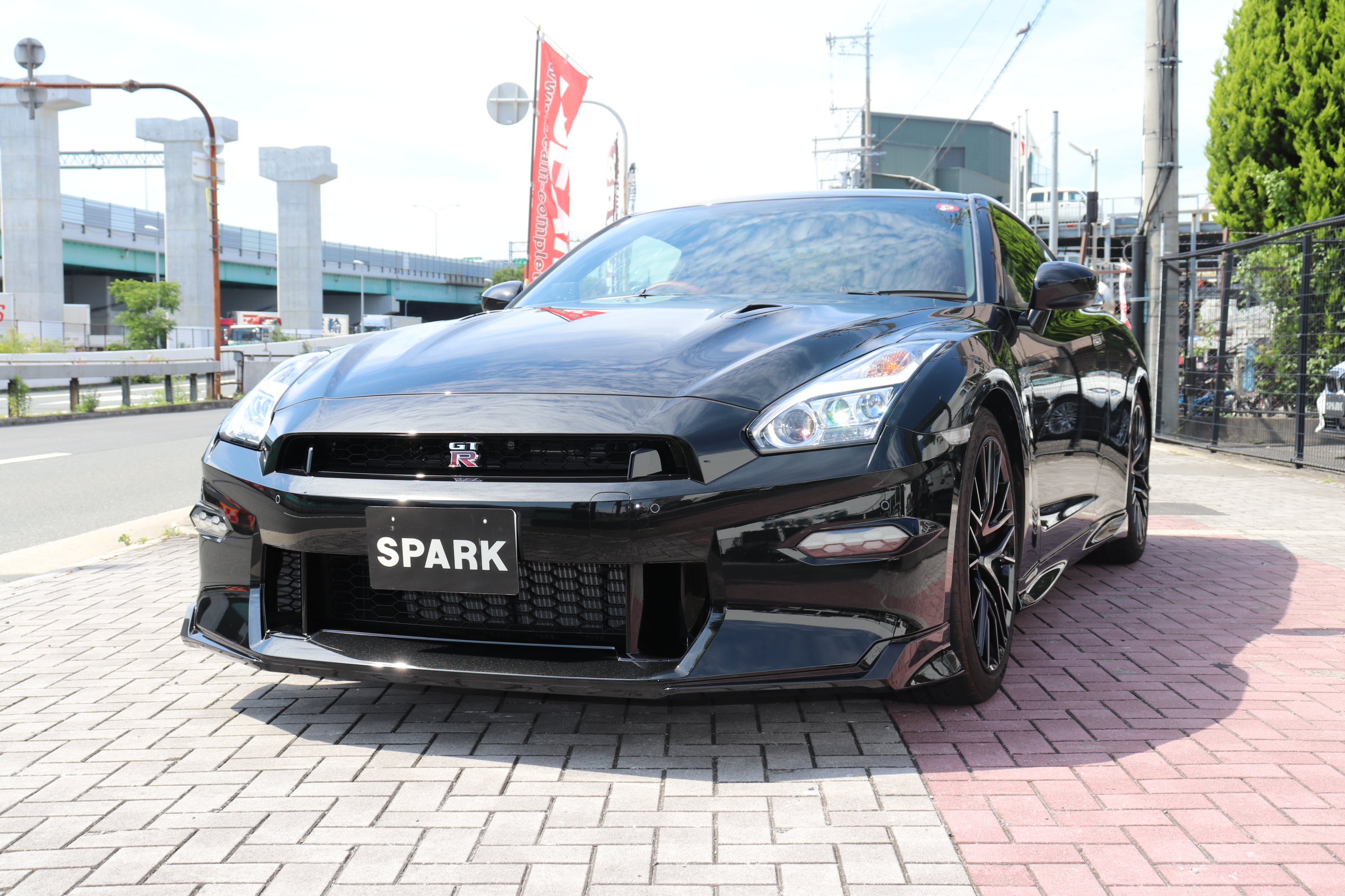 GT-R 3.8プレミアムエディション 4WD ワンオーナー 赤革 屋内保管 禁煙の画像