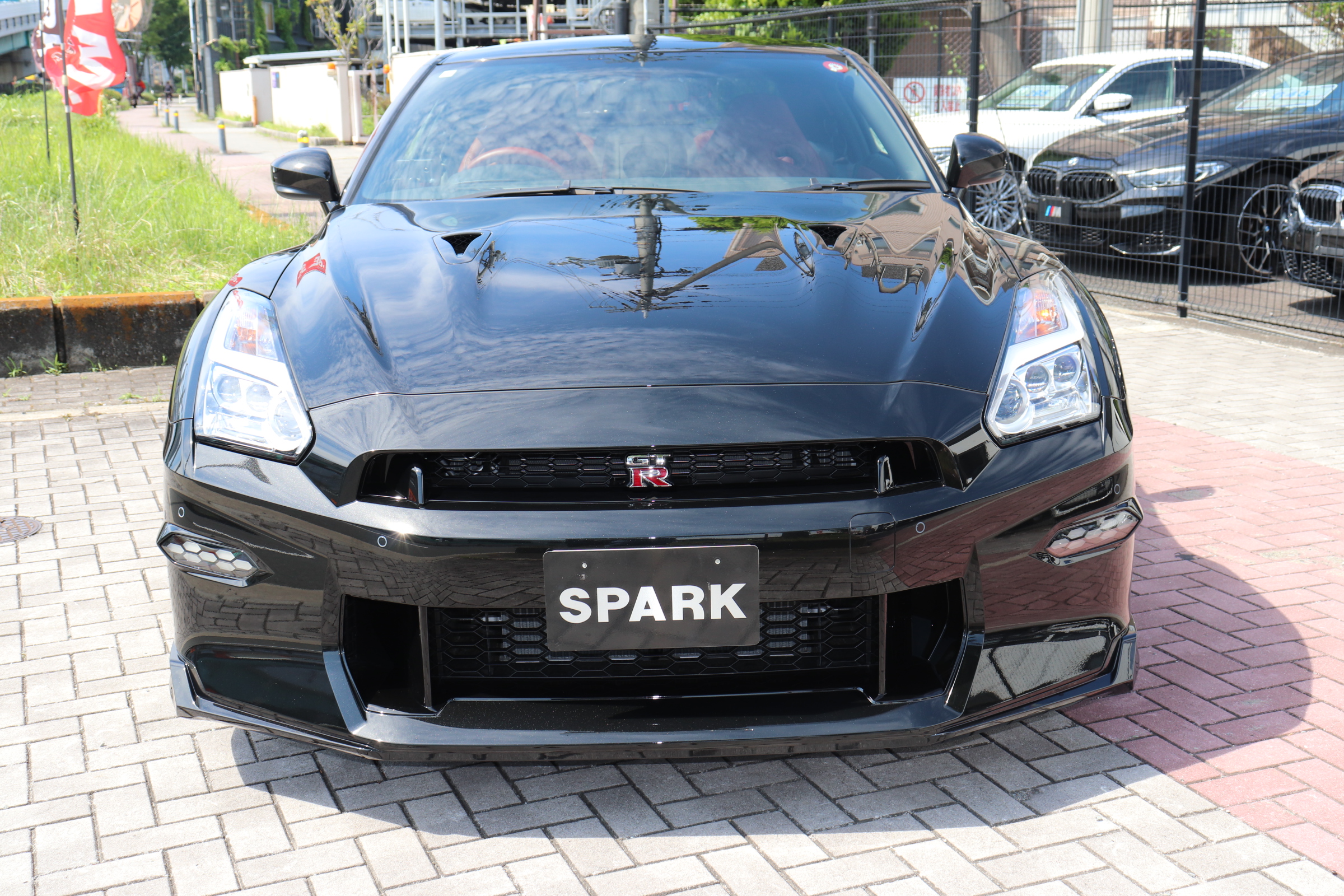 GT-R 3.8プレミアムエディション 4WD ワンオーナー 赤革 屋内保管 禁煙車両画像02
